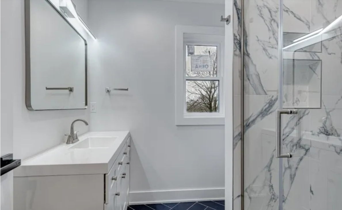 55 Hillside Ave Livingston NJ bathroom photo 13